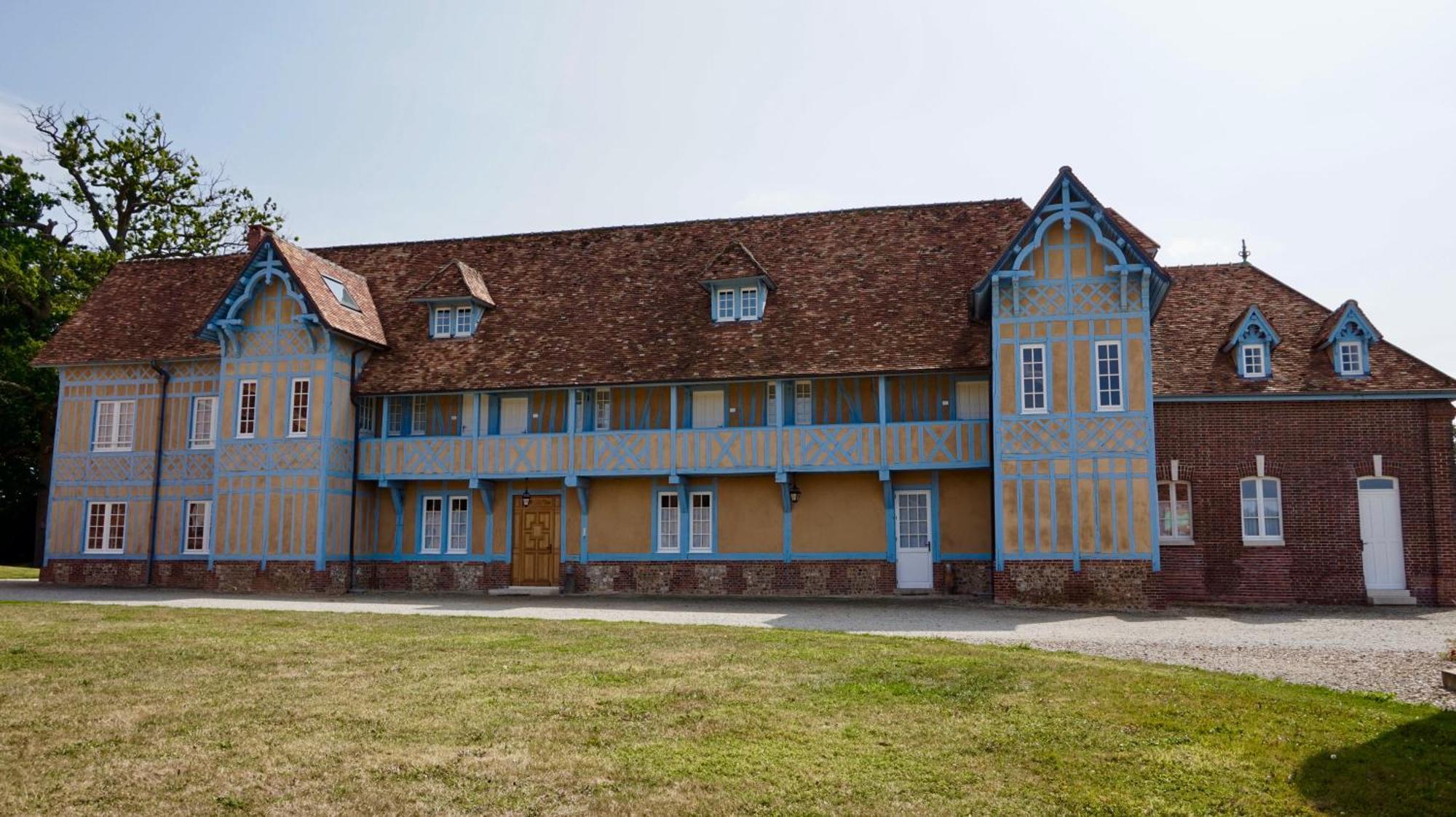 Chateau De Tilly Boissey-le-Chatel Exterior photo